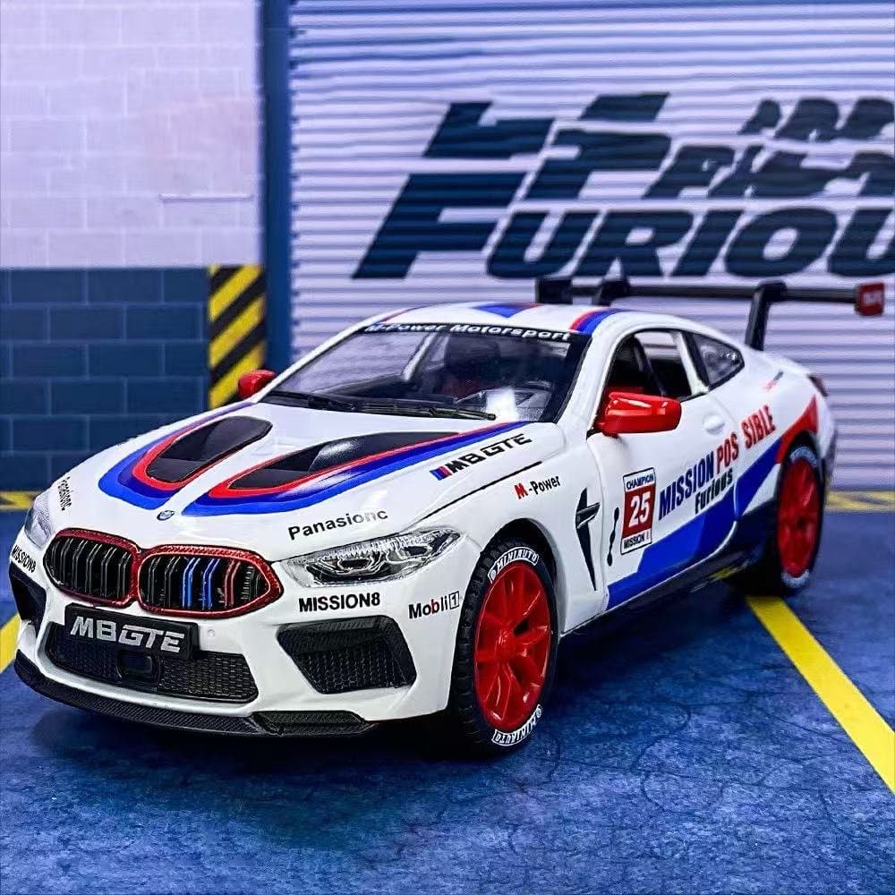 BMW M8 1:24 GTE Miniauto Alloy 4