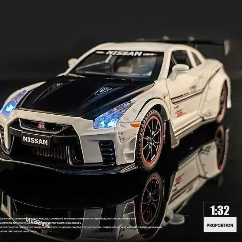 Nissan GTR Nismo R35 White Jiaye 1:32 Diecast 6