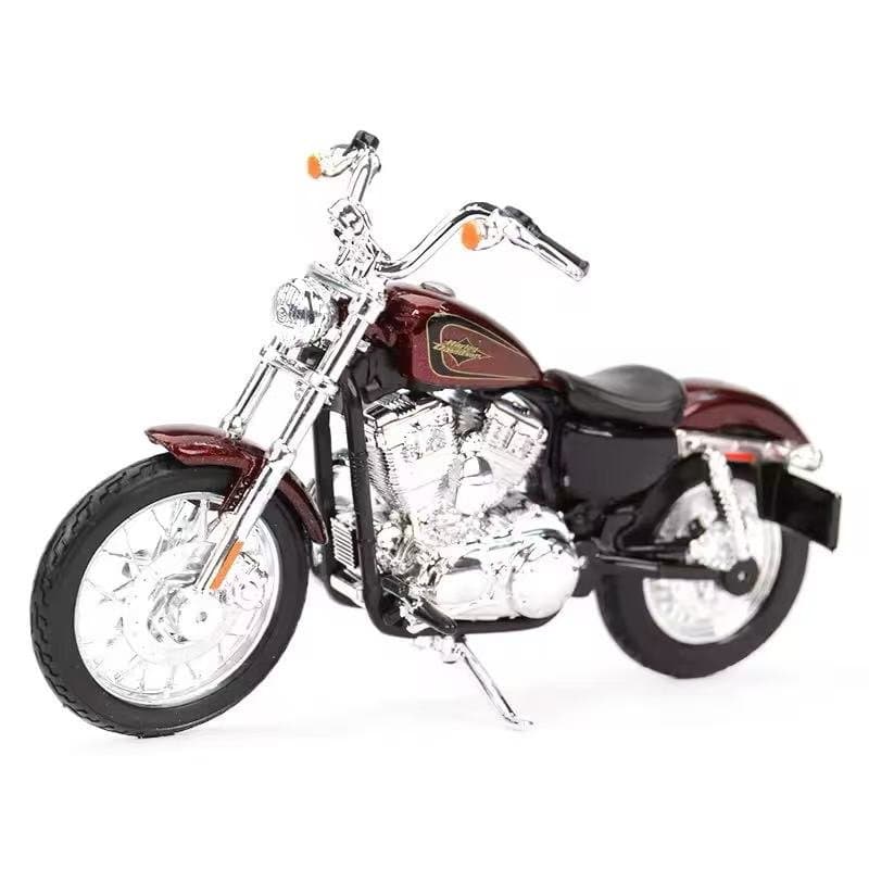 Harley Davidson 2012 XL 1200V Seventy Two 1:12 Maisto