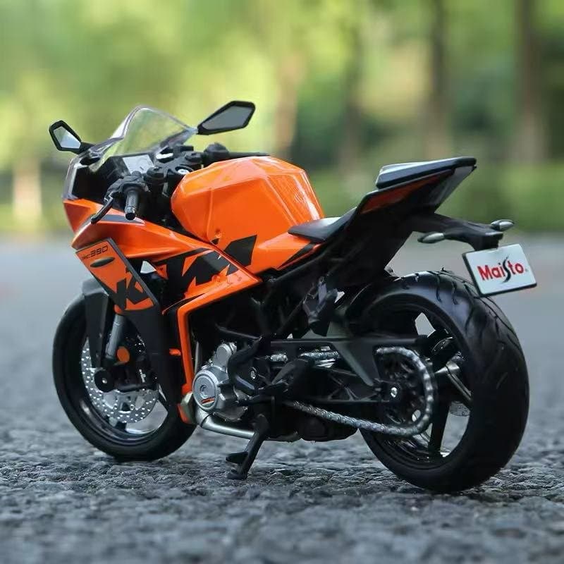 KTM RC 390 1:12 Maisto 3