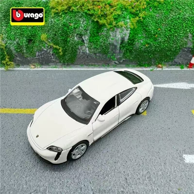 Bburago 1/64 Porsche Taycan Turbo S 3