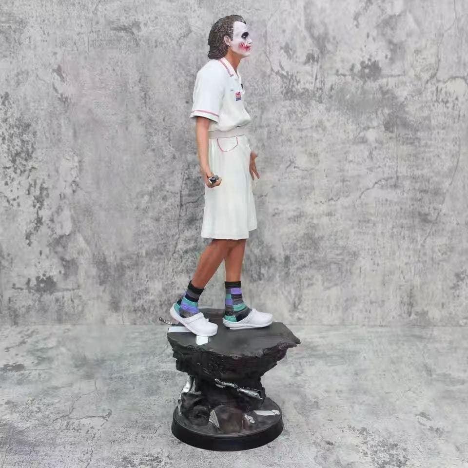 Heath Ledger Joker In Nurse Outfit 1/4 Scale Figure 6
