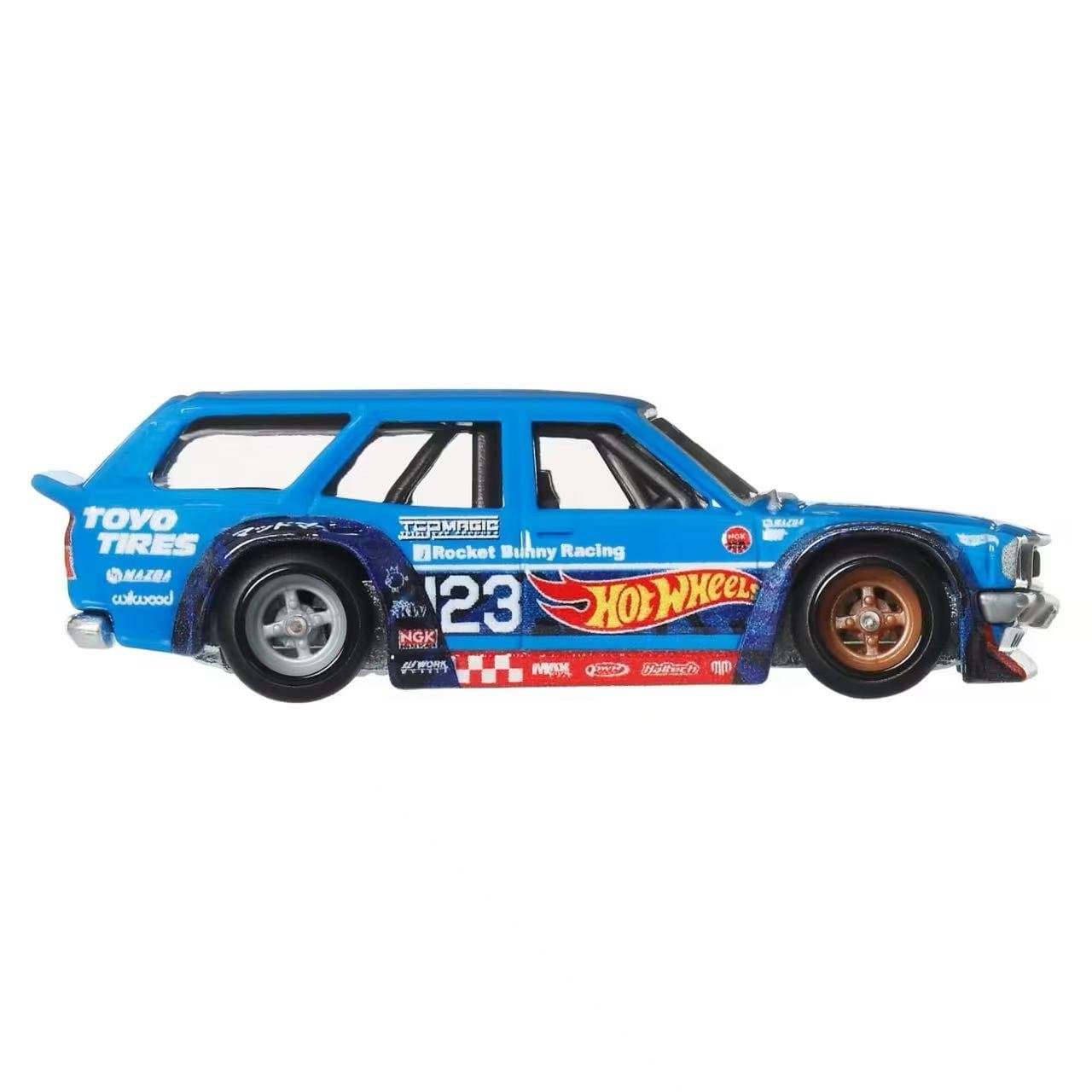 Hot Wheels Premium Car Culture Fast Wagons 2005 Mitsubishi Evo Ix Wagon 1:64 Scale 3