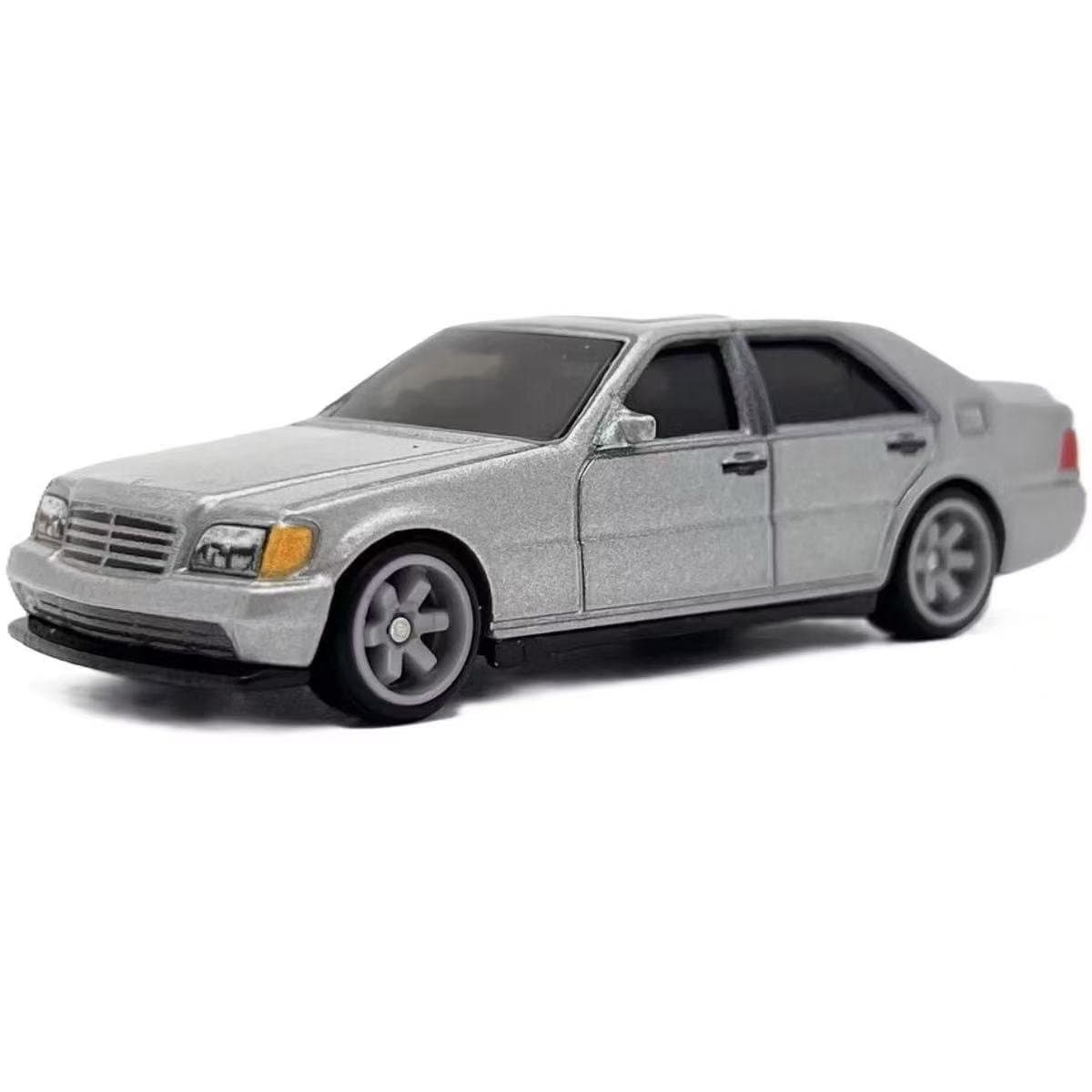 Hot Wheels Premium Mercedes - Benz 500 SEL 2